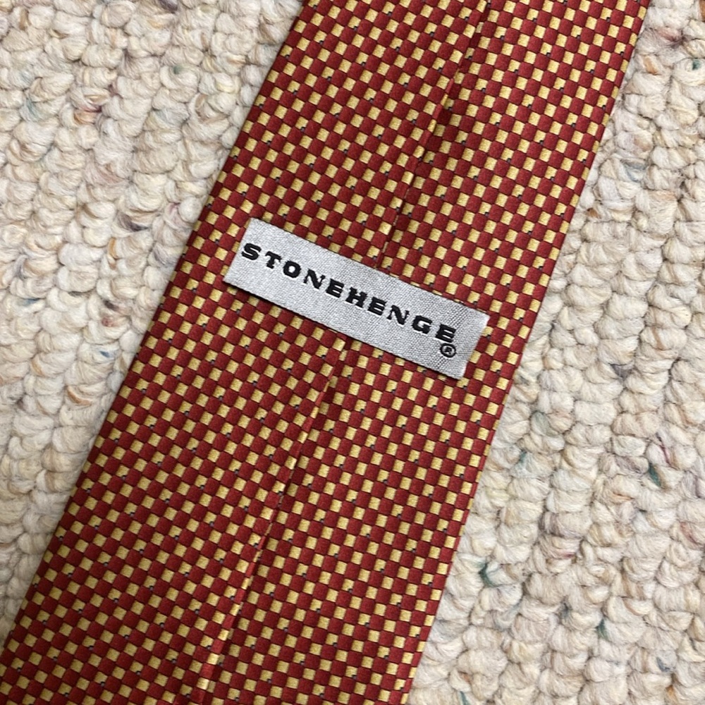 Red and yellow pattern tie - Picture 3 of 3